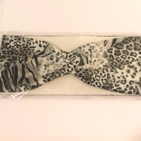 SOLD OUT🔥HOT🔥🆕 LEOPARD HEADBANDS - Picture 7 of 8